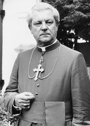  Vyskupas Juozas PREIKŠAS (gim. 1926) 